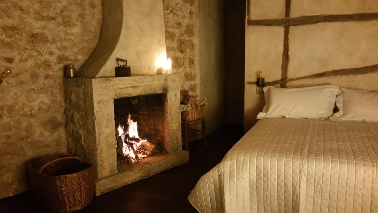 Charme In Perillis Bed & Breakfast Popoli Exterior photo