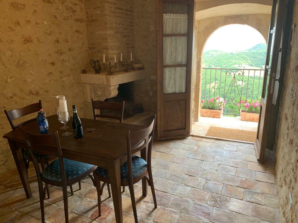Charme In Perillis Bed & Breakfast Popoli Exterior photo